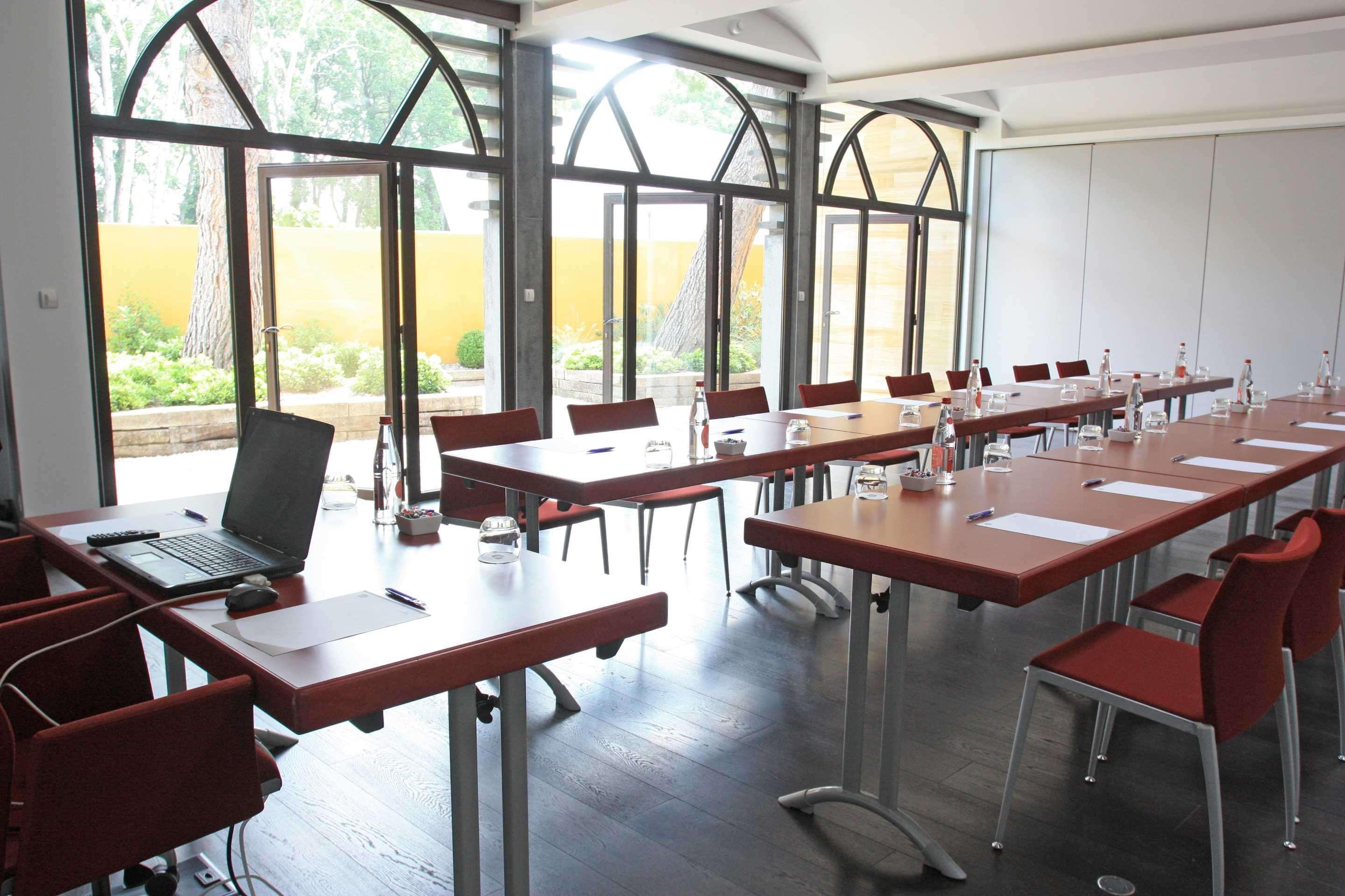 Best Western Plus Le Lavarin Avignon Luaran gambar