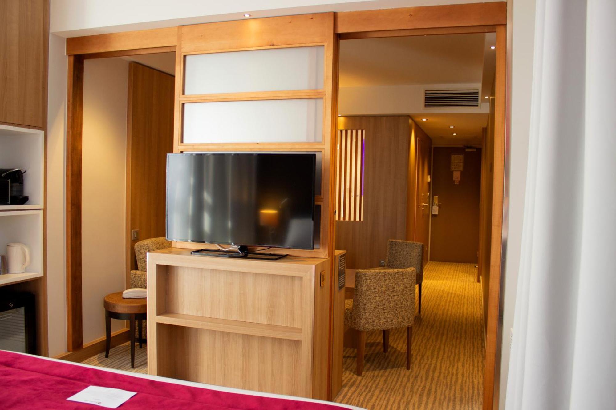 Best Western Plus Le Lavarin Avignon Luaran gambar